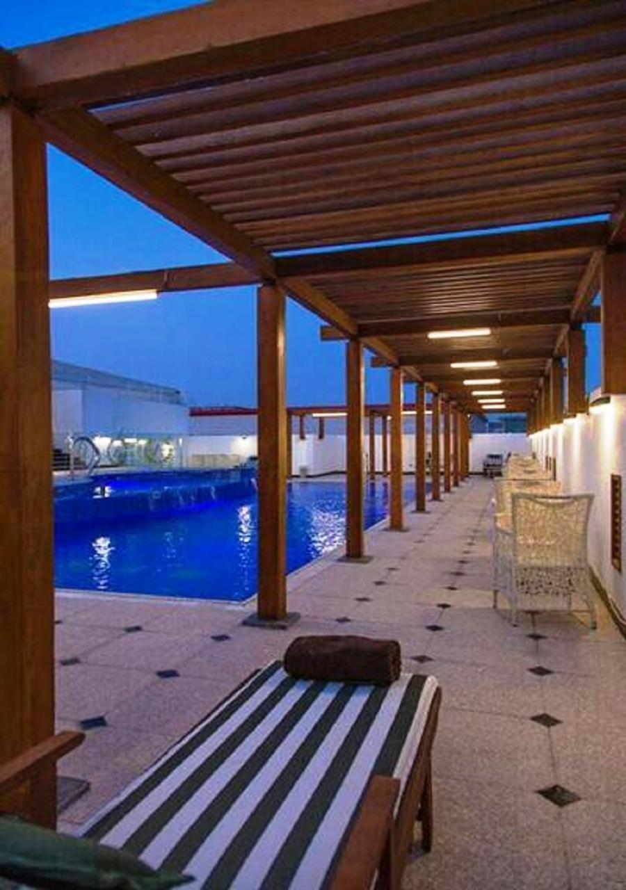 Al Faris 1 Hotel Apartments Дубай Экстерьер фото